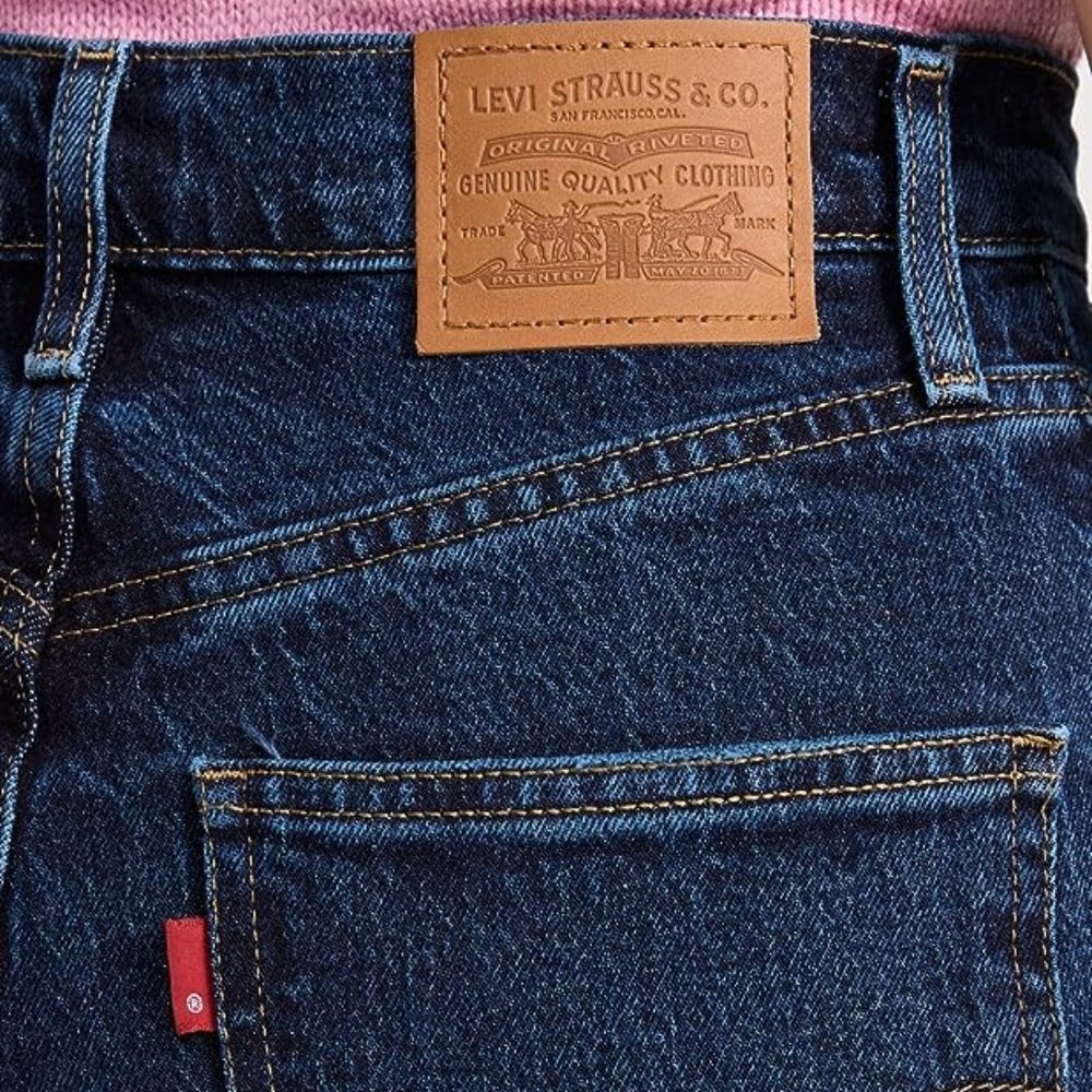 Levi's Women 70's High Slim Straight Jeans